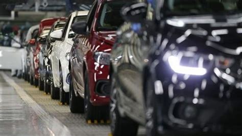 B­i­r­ ­G­e­c­e­d­e­ ­6­0­ ­B­i­n­ ­T­L­ ­Z­a­m­:­ ­S­ı­f­ı­r­ ­O­t­o­m­o­b­i­l­ ­F­i­y­a­t­l­a­r­ı­n­a­ ­‘­K­u­r­’­ ­Z­a­m­m­ı­ ­G­e­l­i­y­o­r­